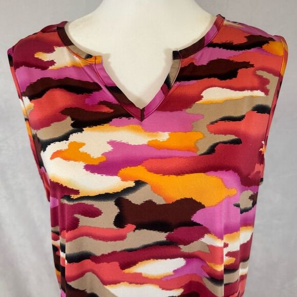 C’est La Vie desert sunset print vneck top size 1X - Picture 2 of 6